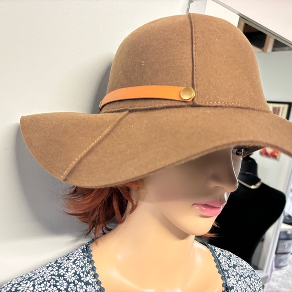 NWT❤️ADORA Tan Floppy Hat with Orange Band - Picture 1 of 5
